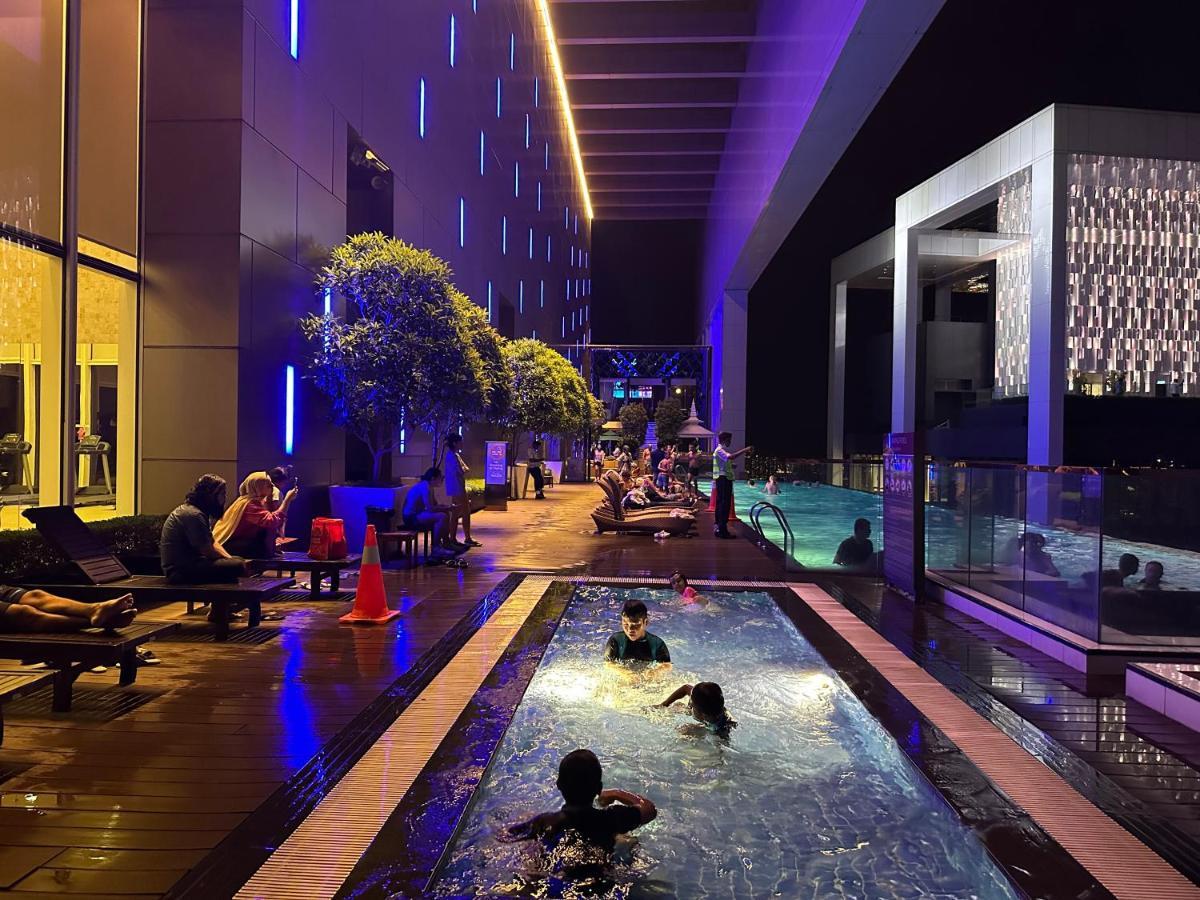The Platinum Kuala Lumpur By Cozy White Appartamento Esterno foto