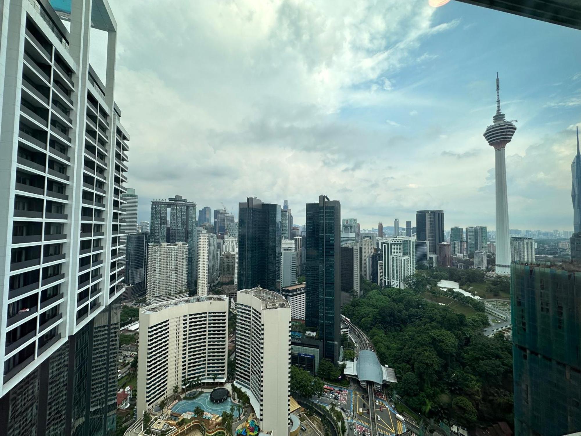 The Platinum Kuala Lumpur By Cozy White Appartamento Esterno foto