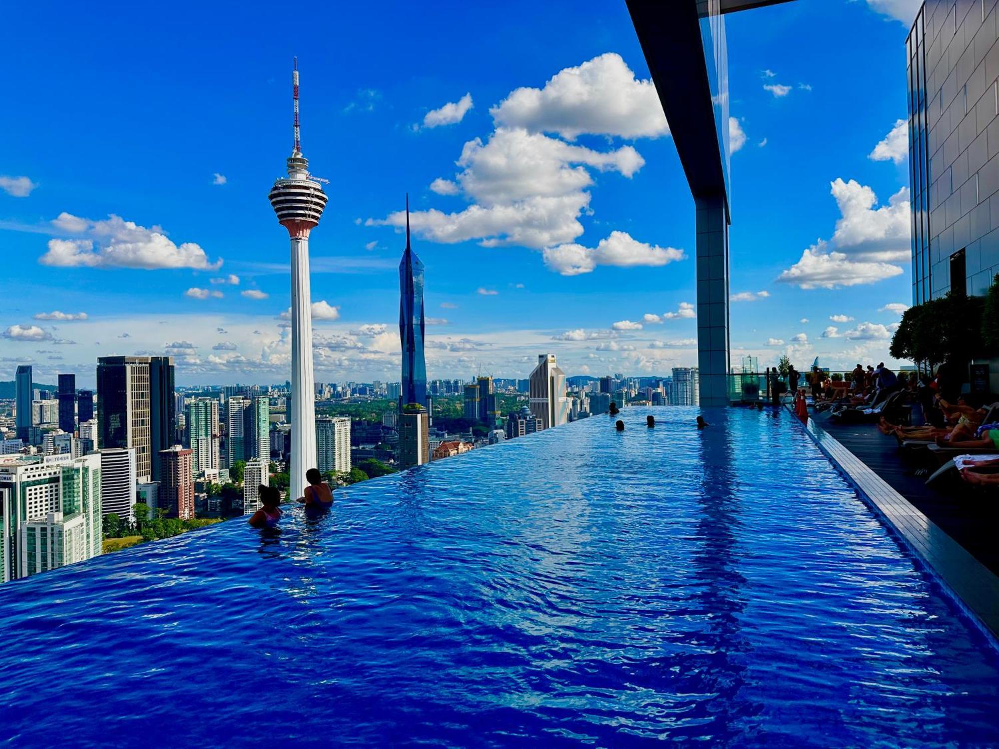 The Platinum Kuala Lumpur By Cozy White Appartamento Esterno foto